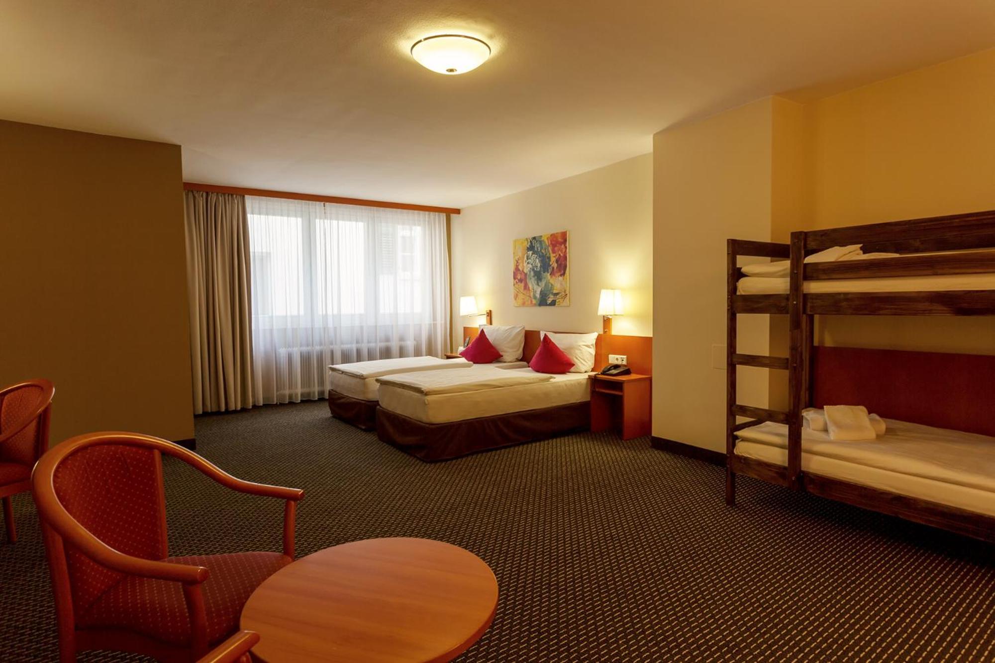 Central Hotel Loewen Feldkirch Quarto foto